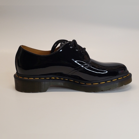 New Dr. Martens Women’s  Black Patent Leather Oxford Shoes 10084 Lace up Size 7 - Picture 4 of 11
